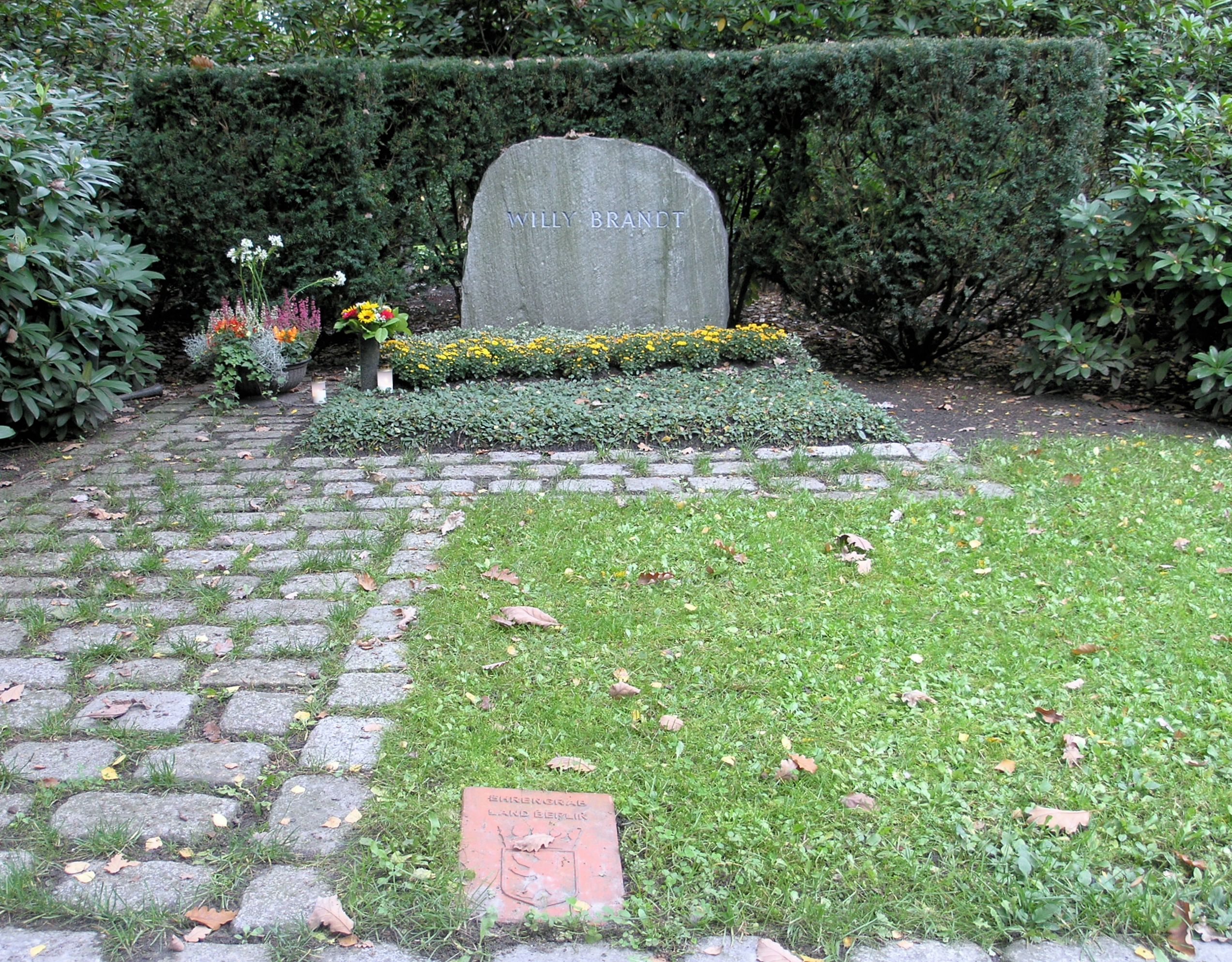 Ehrengrab von Willy Brandt im Waldfriedhof Zehlendorf